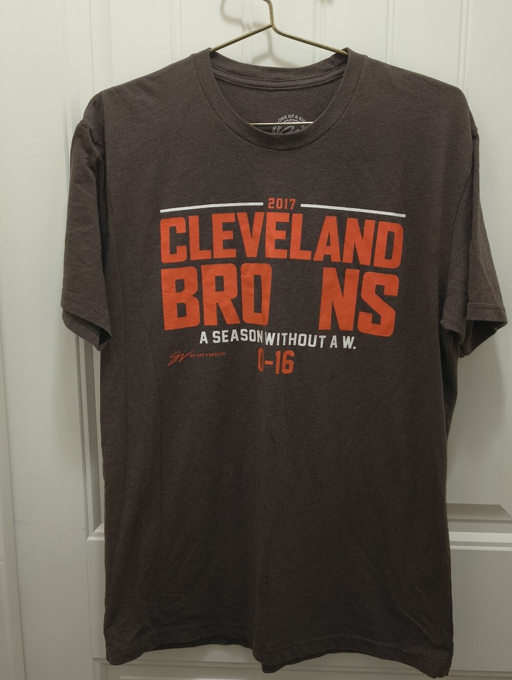 GV Art Cleveland Browns 0-16 A Season Without A W 2017 T Shirt Mens L Brown